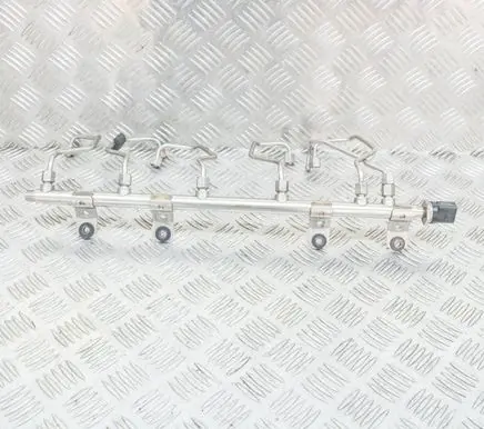 BMW 3 F30 F35 F31 Fuel main line pipe 0261545072 7628049