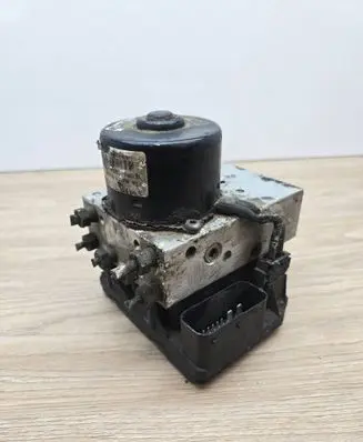 Volvo V70 ABS Pump 8619538 8619537 10094904233