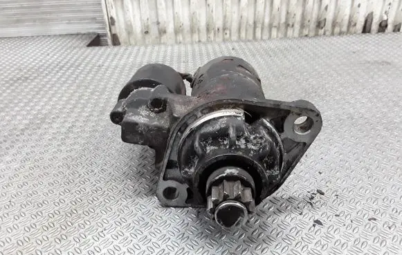 Volkswagen Golf IV Starter motor 02M911023 0001121022
