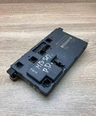 Mercedes-Benz E W211 Door control unit/module 2118208485 Used