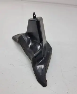 Jaguar E-Pace Fender end trim 