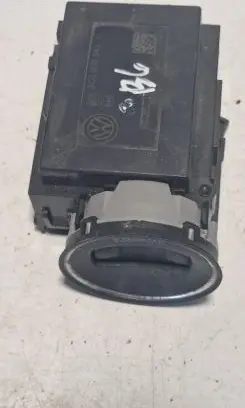 Volkswagen PASSAT B6 Ignition lock 3C0905843R 33303401