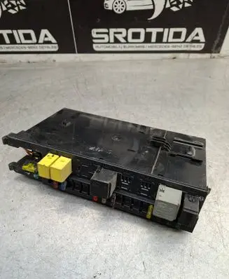 Mercedes-Benz C W203 Comfort/convenience module 2035450701 5DK00797420