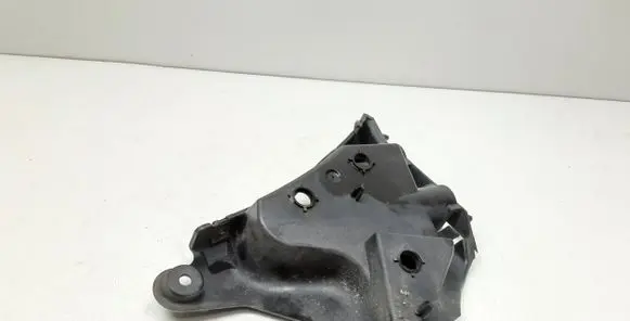 Volvo XC60 Front bumper mounting bracket 30764618