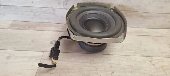 Audi A6 S6 C6 4F Front door speaker