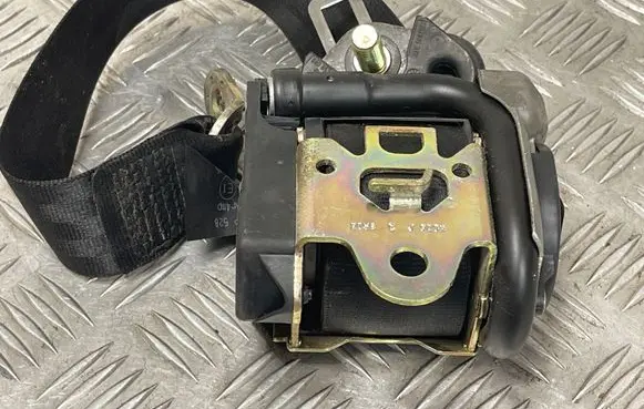 Audi A3 S3 8L Rear seatbelt 560546201