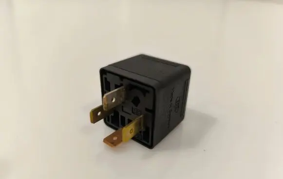 Audi A4 S4 B5 8D Other relay 0332014156 431951253H
