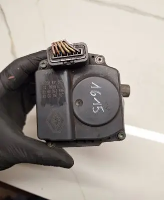 Renault Laguna II Throttle body valve 408239821002 8200287157 8200243886