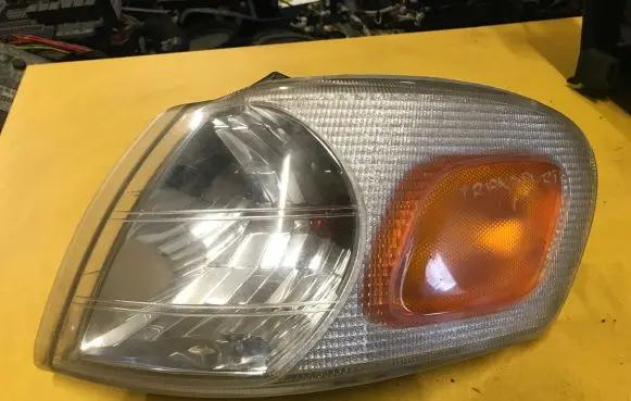 Chevrolet Trans Sport Front indicator light