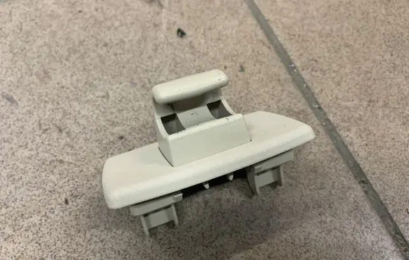 Mercedes-Benz GLA W156 X156 Sun visor clip/hook/bracket A246810012