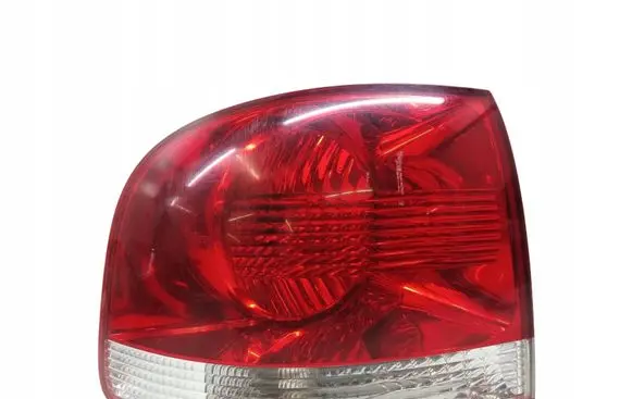 Volkswagen Touareg I Rear/tail lights 7L6945095K