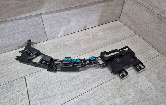 Citroen Berlingo Front bumper mounting bracket 9816768880