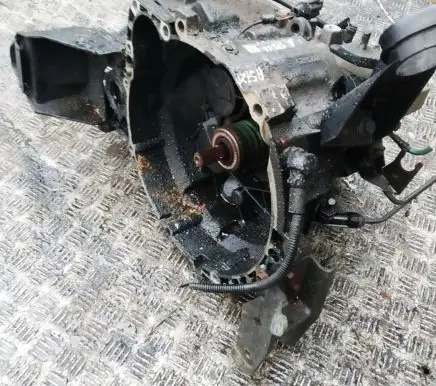 Mitsubishi Space Star Manual 5 speed gearbox 1023625