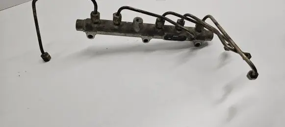 KIA Sorento Fuel main line pipe
