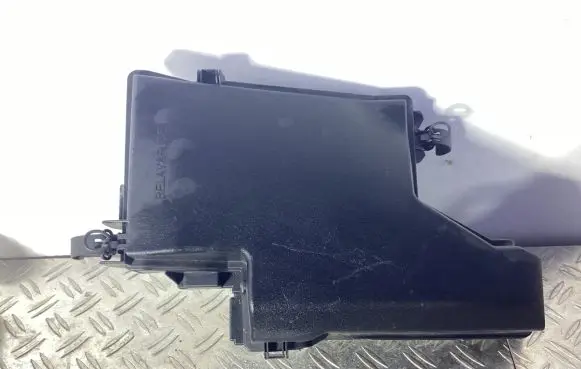 Lexus RC Fuse box cover 8266224260