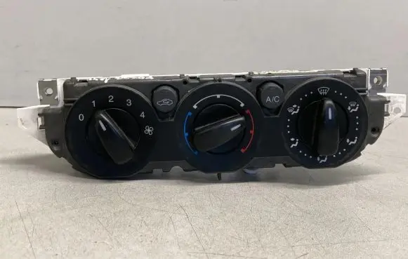 Ford Focus Climate control unit 3M5T19980AD