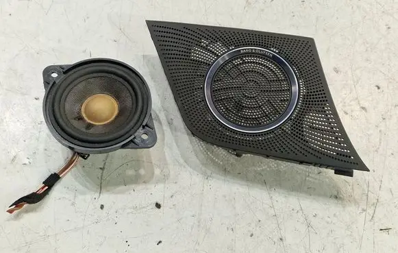Audi Q5 SQ5 Panel speaker 8R0035427