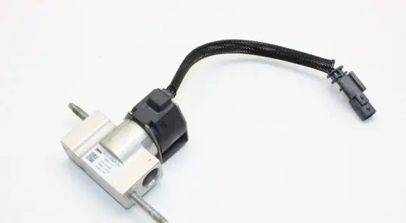 Opel Mokka B Air conditioning (A/C) expansion valve T588455A1