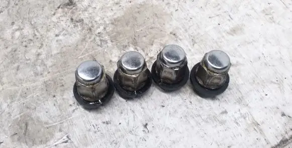 Honda Civic Nuts/bolts 