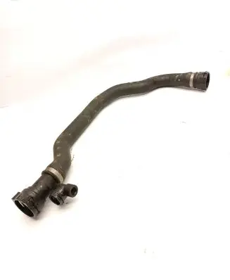 Coolant pipe/hose