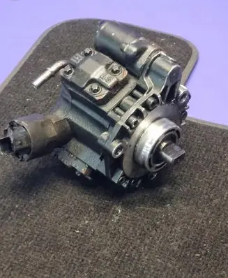 Ford Kuga II Fuel injection high pressure pump A2C27100268 9683624080