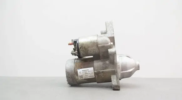Nissan Juke I F15 Starter motor 23300EE01C