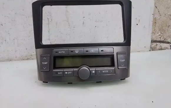 Toyota Avensis T250 Climate control unit 5590005270
