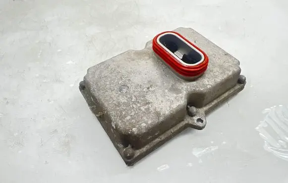 Mercedes-Benz E W211 Headlight ballast module Xenon 5DF00827900 A0028202426