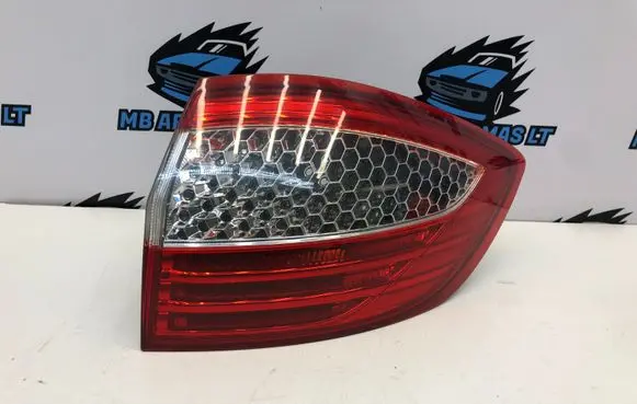 Ford Mondeo MK IV Rear/tail lights 7S7113404B