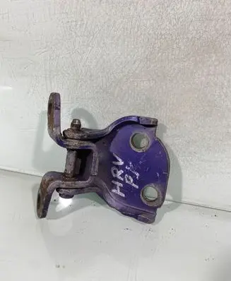 Honda HR-V Front door lower hinge 