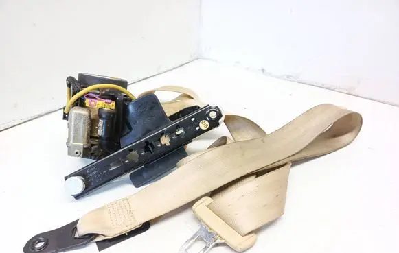 Volkswagen Phaeton Front seatbelt 601420700 4847 008L000