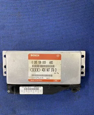 Audi A4 S4 B5 8D Engine control unit/module 4D0907379D 0265108005