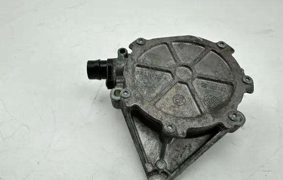BMW 1 F20 F21 Vacuum pump 7622380