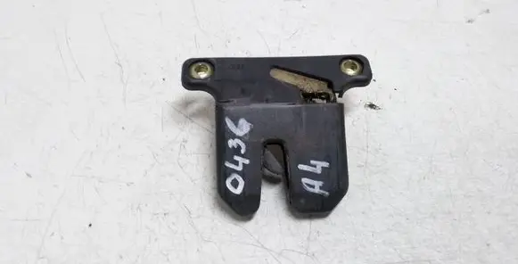 Audi A4 S4 B5 8D Tailgate/trunk/boot lock/catch/latch 8D5827505