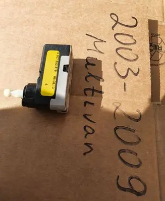 Headlight level adjustment motor