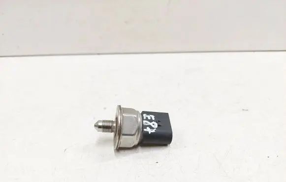 Fuel pressure sensor