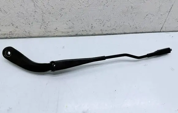 BMW 1 F20 F21 Front wiper blade arm 7239519