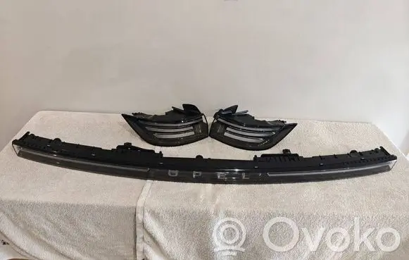 Opel Grandland X Rear/tail lights set 