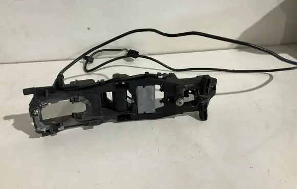 Mercedes-Benz CLS AMG C219 Front door coupe exterior handle/bracket A2115450828 2115450828