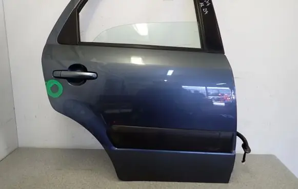Suzuki SX4 Rear door 