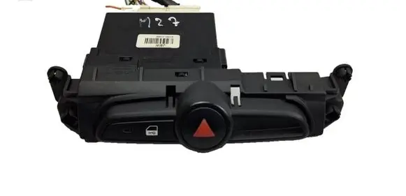 Hyundai ix20 Hazard light switch 937001K000