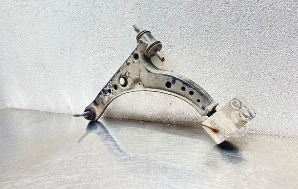 Opel Astra K Front control arm 39021472