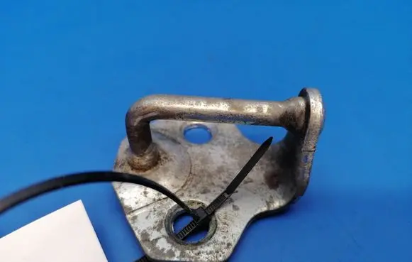 MG ZT - ZT-T Front door lock loop/hook striker 