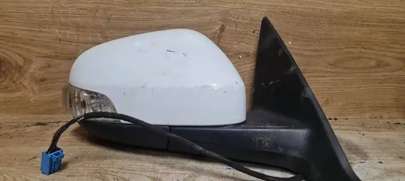 Volvo S40 Front door electric wing mirror 
