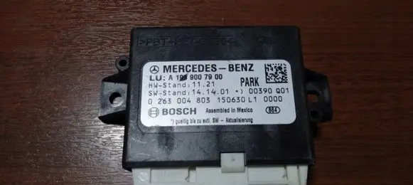 BMW M4 F82 F83 Trunk lid opening control unit A1909007900PDC