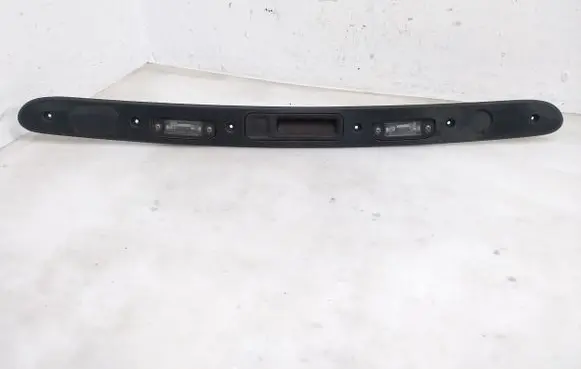 Volvo S60 Trunk door license plate light bar 31391199