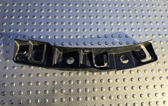 Mazda CX-5 II Front bumper mounting bracket KB8A-50163