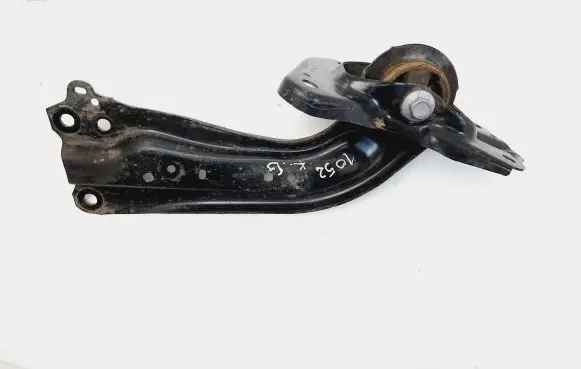 Toyota C-HR I Rear control arm 080519