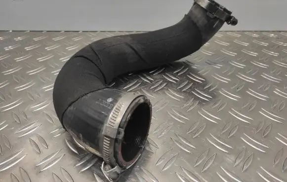 Audi A7 S7 4G Intercooler hose/pipe 4G0145738AA