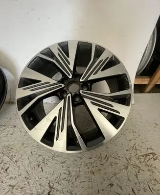 Audi Q4 e-tron R20 alloy rim 89A601025g